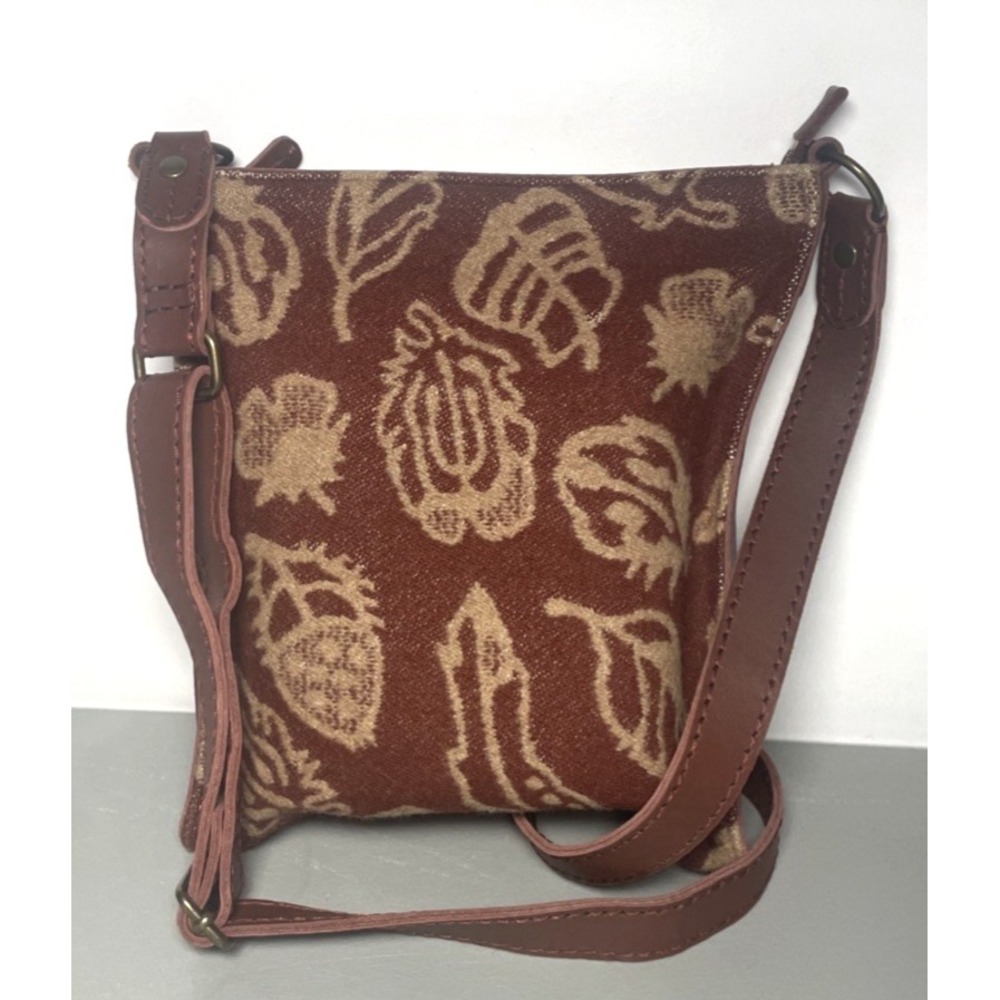 Pendleton Wool & Leather Storm Feather Crossbody Purse Rust Brown Hobo Bag